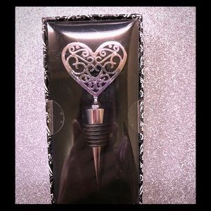 BNIB! Still sealed scrolling hearts Wine Stopper
